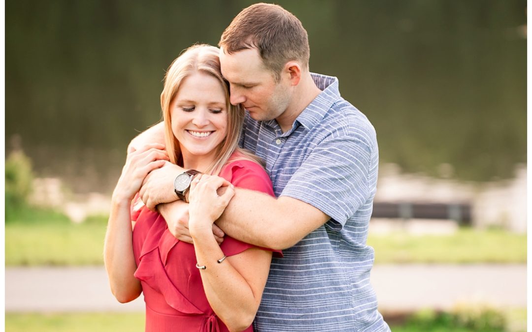 Elizabeth & Shea | Centennial Park Engagement Photos