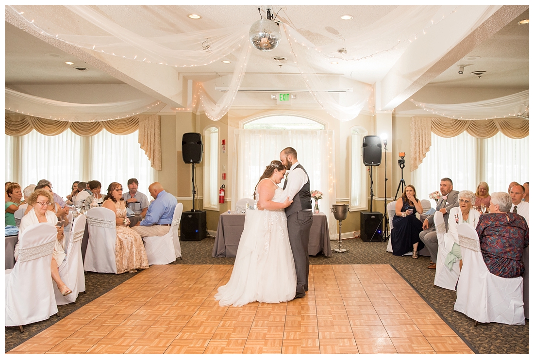 Baltimore Maryland wedding photographer, eastern yacht club wedding, baltimore wedding, essex wedding, spring wedding, 2019 couple. waterfront wedding, chesapeake bay wedding