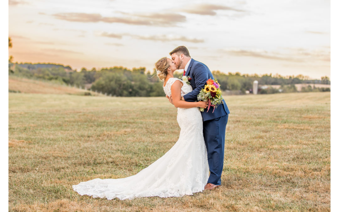 Linganore Winecellars | Fall Wedding | Danielle & Mike