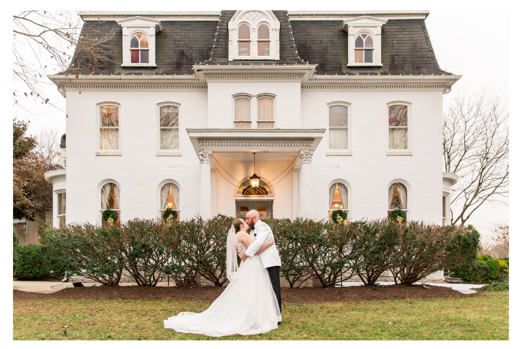 Cold Rainy Fall Wedding Day. Frederick Maryland Wedding Photographer. Frederick Weddings. Ceresville Mansion. Dreary Wedding Day