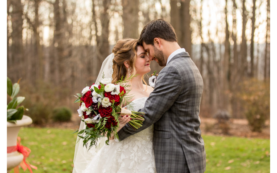 Winter Wedding | Liriodendron Mansion | Roni & Hunter