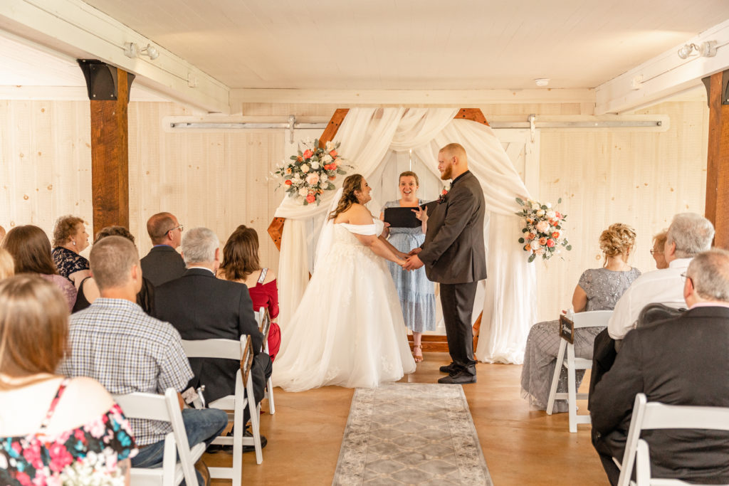 Bluebird manor, Barn Wedding, rainy spring wedding, spring wedding, may wedding, private dance, indoor ceremony, bride and groom, portraits