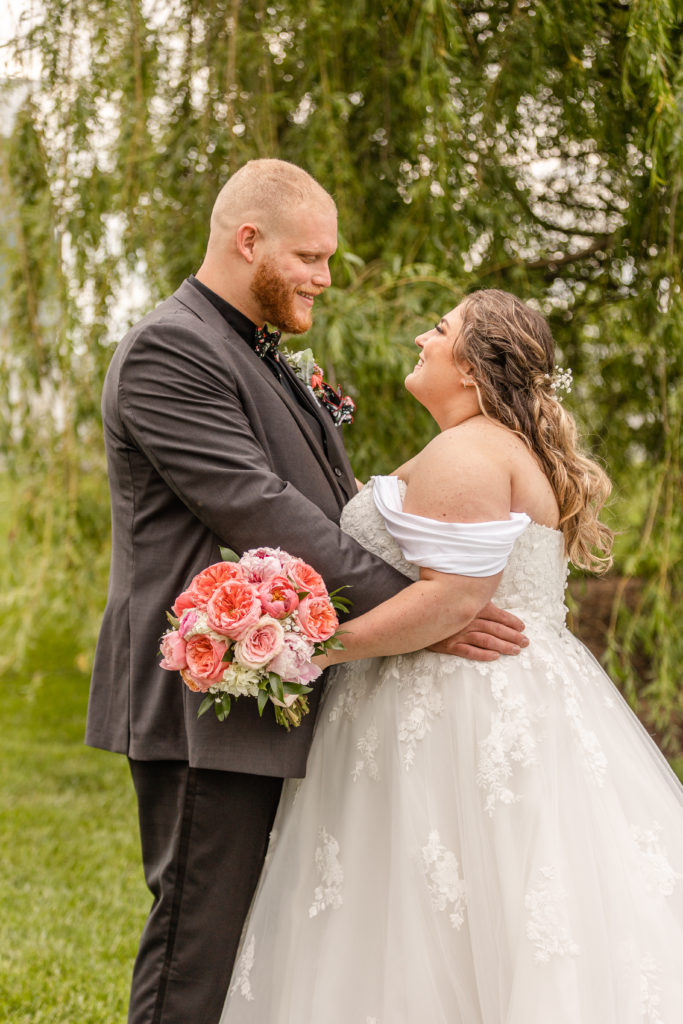 Bluebird manor, Barn Wedding, rainy spring wedding, spring wedding, may wedding, private dance, indoor ceremony, bride and groom, portraits