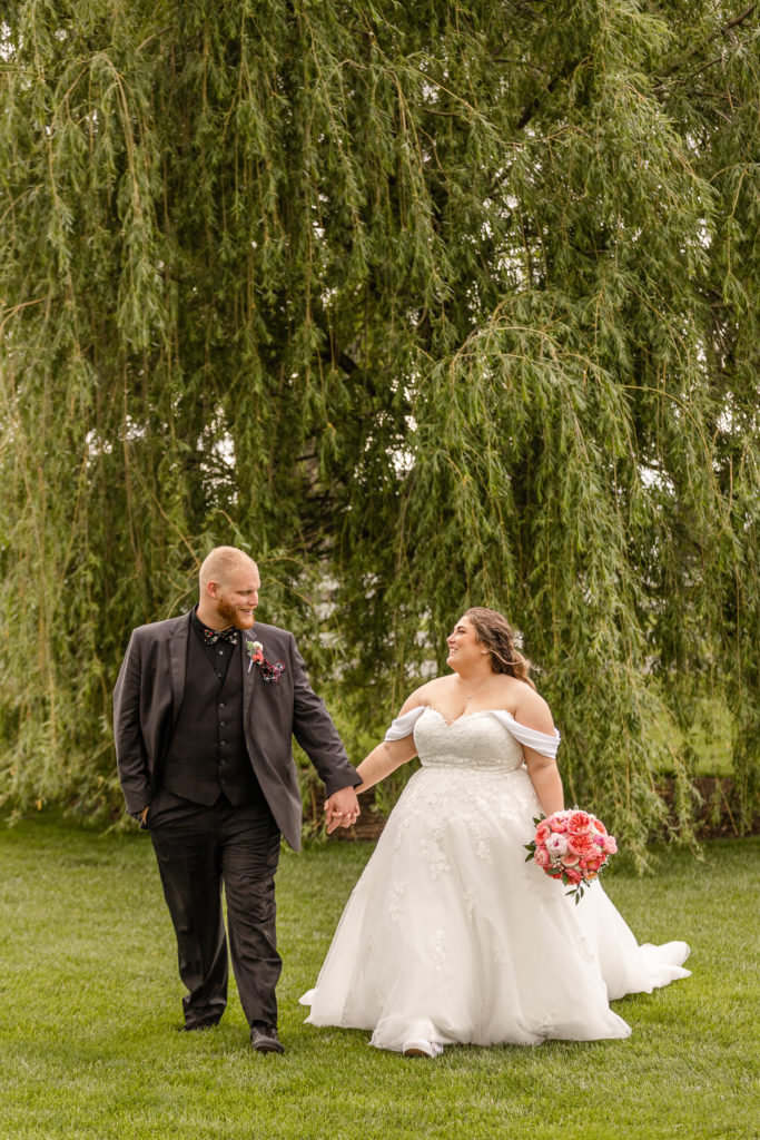 Bluebird manor, Barn Wedding, rainy spring wedding, spring wedding, may wedding, private dance, indoor ceremony, bride and groom, portraits