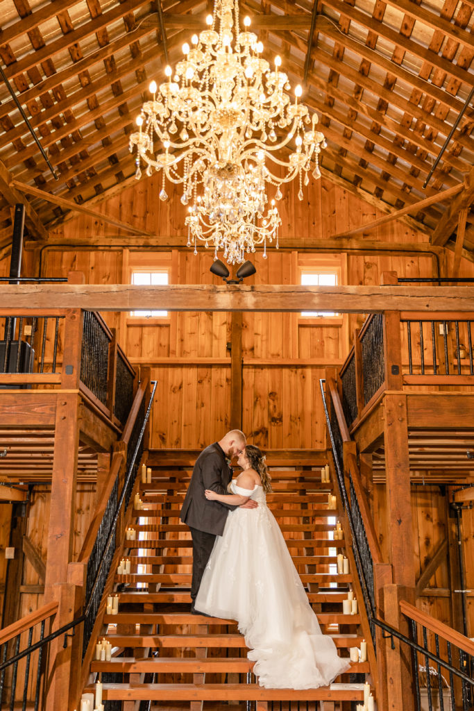 Bluebird manor, Barn Wedding, rainy spring wedding, spring wedding, may wedding, private dance, indoor ceremony, bride and groom, portraits