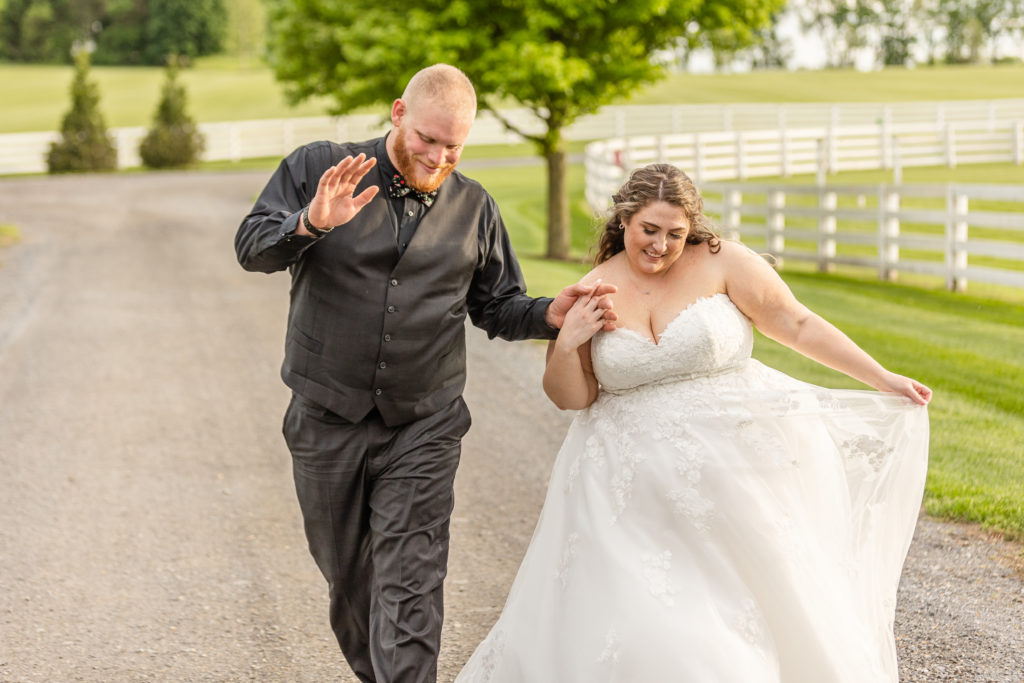 Bluebird manor, Barn Wedding, rainy spring wedding, spring wedding, may wedding, private dance, indoor ceremony, bride and groom, portraits