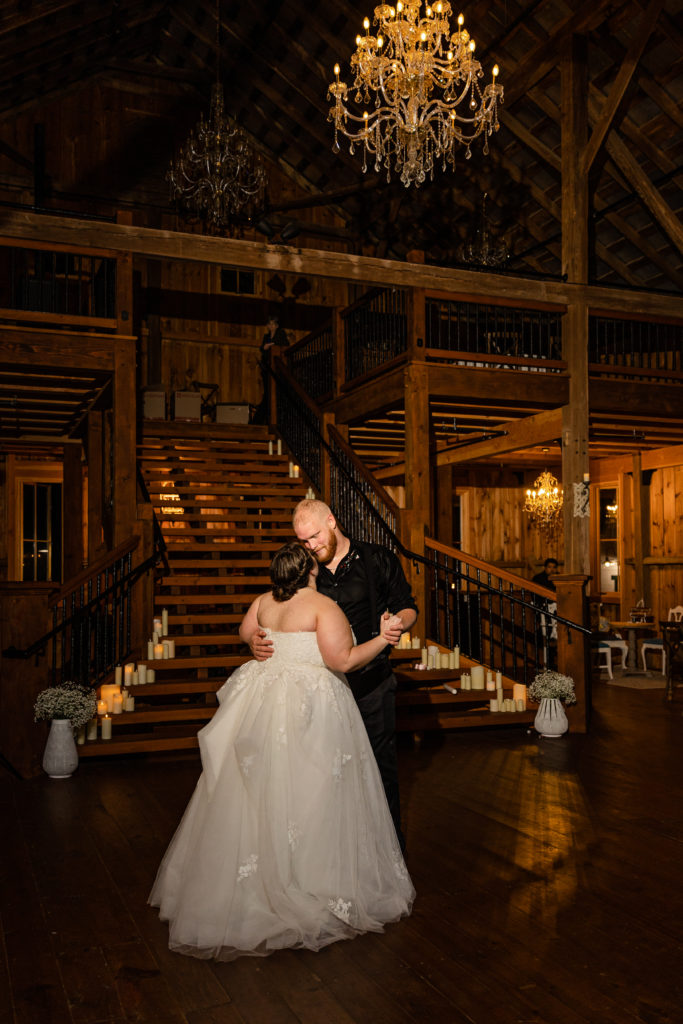 Bluebird manor, Barn Wedding, rainy spring wedding, spring wedding, may wedding, private dance, indoor ceremony,