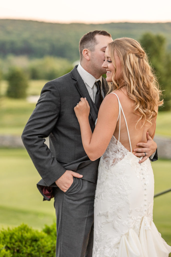 Hayfields Country Club wedding. Hayfields summer wedding. Golf Course wedding. Summer golf course wedding.