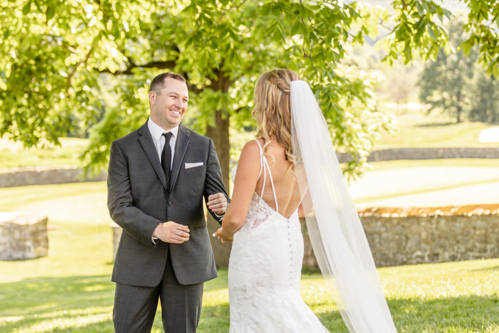 Hayfields Country Club wedding. Hayfields summer wedding. Golf Course wedding. Summer golf course wedding.