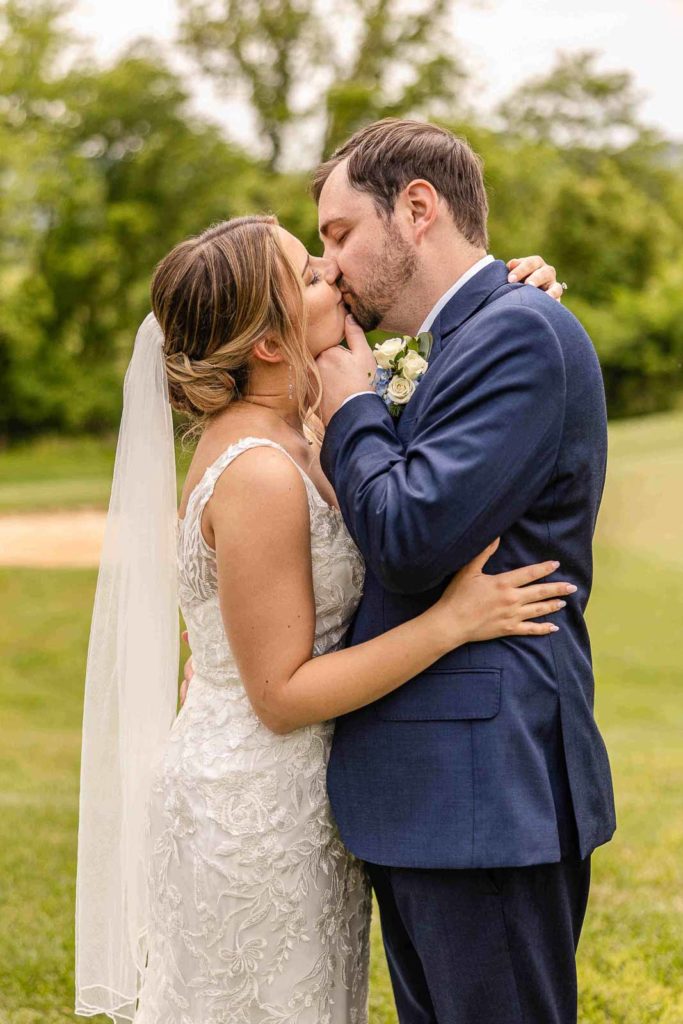 Catoctin Hall Musket Ridge Wedding Photography Spring Summer Dusty Blue Jewish Wedding